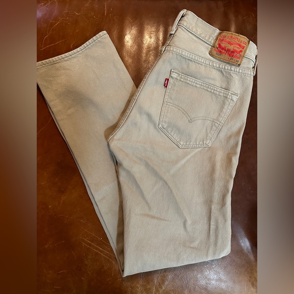 Levi 501 Men’s Khaki Pants - Picture 2 of 2